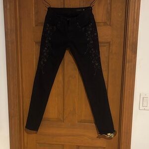 Grace Black Ankle & Cropped Jeans